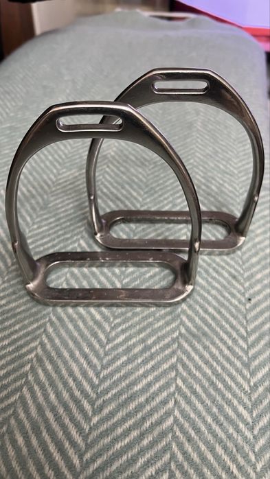Стремена коня скакові coronet стальеві стальні коронет упряж хомут