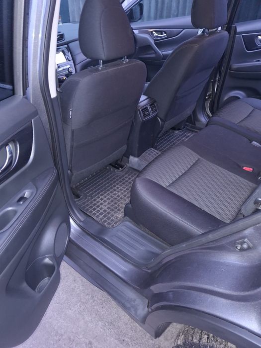 Продам Nissan  ROGUE