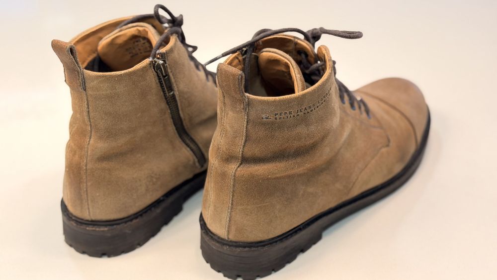 Botas Homem Pepe Jeans nº 43 em pele de Camurça em excelente estado