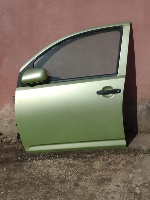 Porta Portas Daihatsu Sirion M3 Ano 2006 Frente e Trás Cor Verde (PORTAS NUAS)