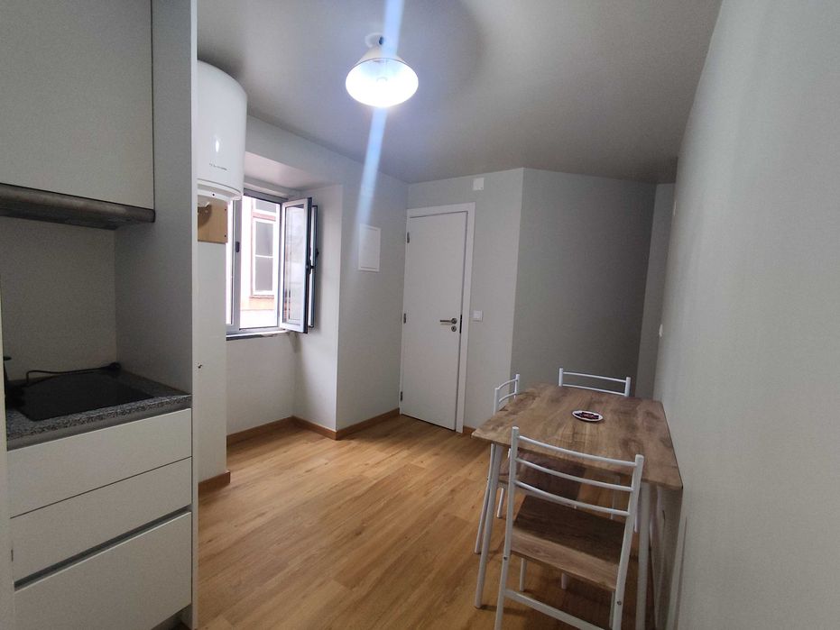 Arrenda-se Apartamento T1 na Baixa de Coimbra