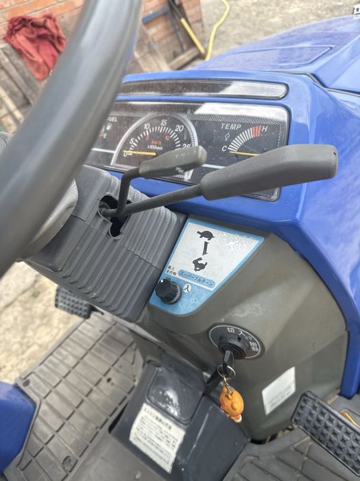 Японский трактор ISEKI SIAL HUNTER 22 — сел и поехал. Состояние огонь