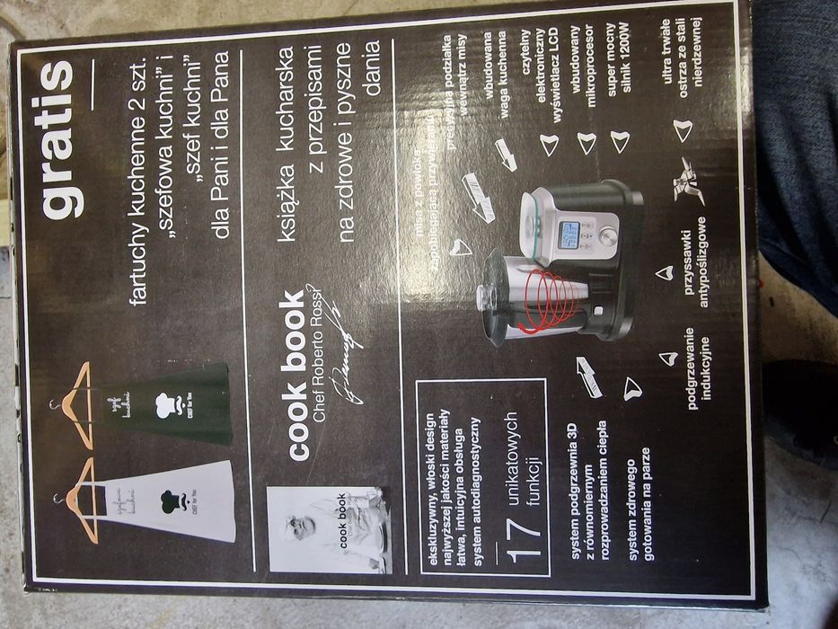 Wielofunkcyjny robot kuchenny "CHEF for You"