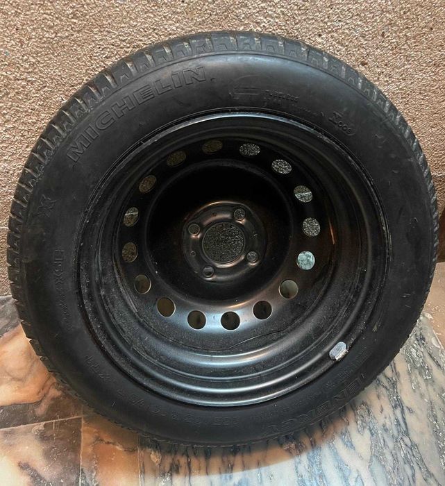 Pneu Michelin com Jante