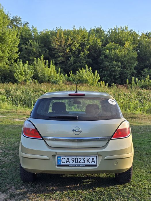 Opel Astra H 2004