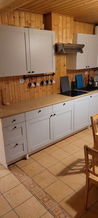 Całoroczny domek nad jeziorem Dadaj z kominkiem i klimatyzacją