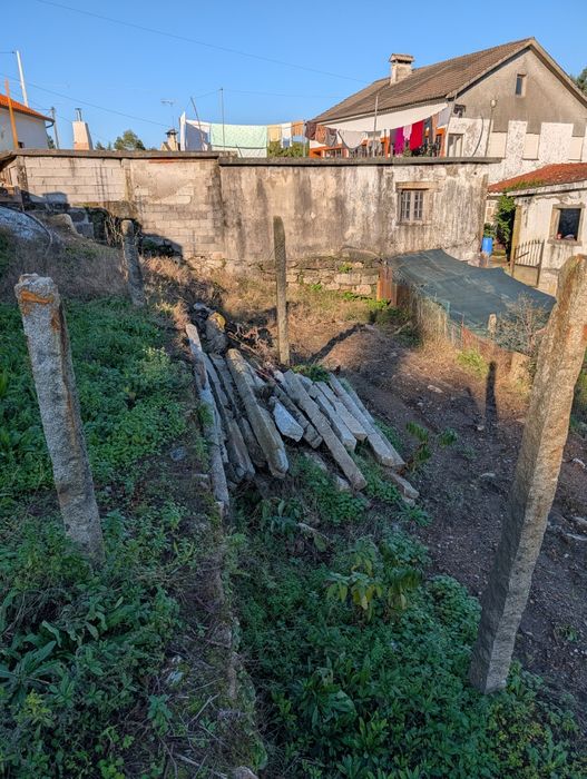 +40 Esteios de Granito | Vários Tamanhos | Arcozelo, Ponte de Lima