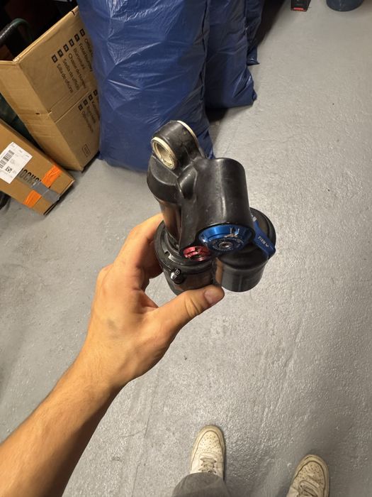 Damper fox float x2
