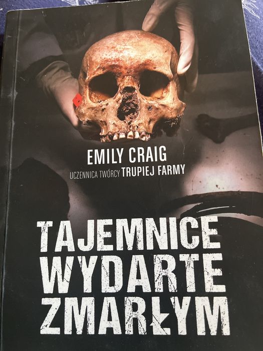Tajemnice wydarte zmarłym – Emily Craig