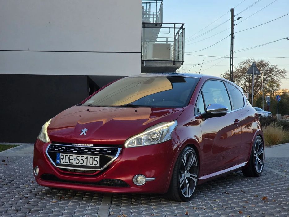 Peugeot 208