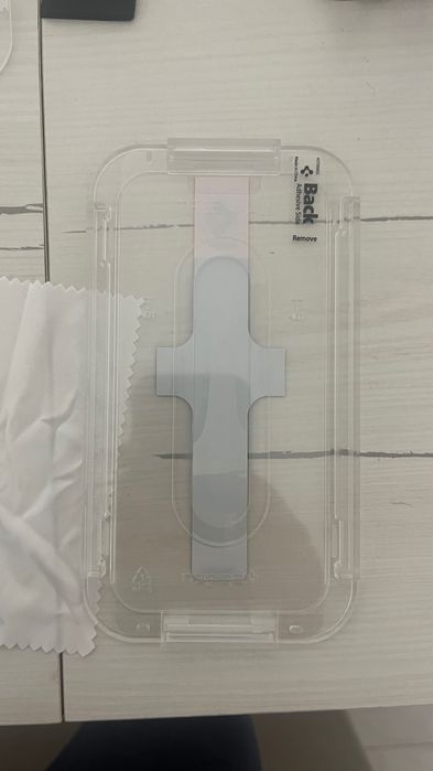 Protetor de Ecrã Spigen para iPhone 13 | Novo