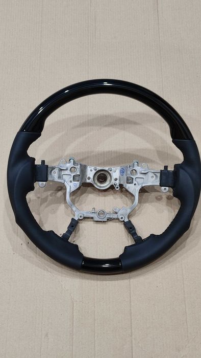 Руль Toyota Land cruiser Prado 150/Land cruiser 200 16+ черный лак
