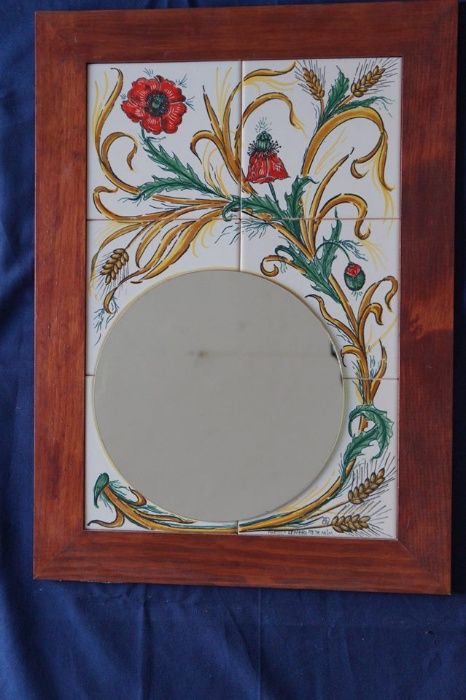 Peças artesanais: loiça, azulejos, cortiça, faiança, artesanato