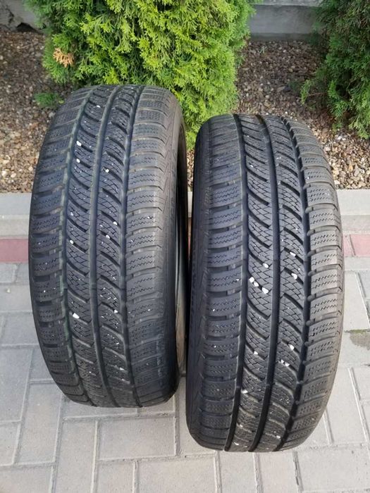 Шини 215/60 R17C 104/102H Continental VancoWinter 2