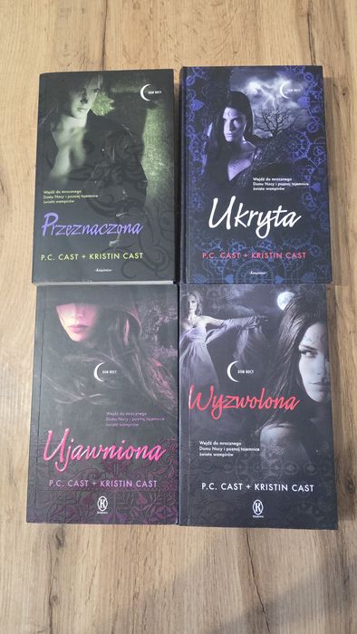 Kompletna seria Dom Nocy (12 tomów + 4 nowelki) P.C. Cast