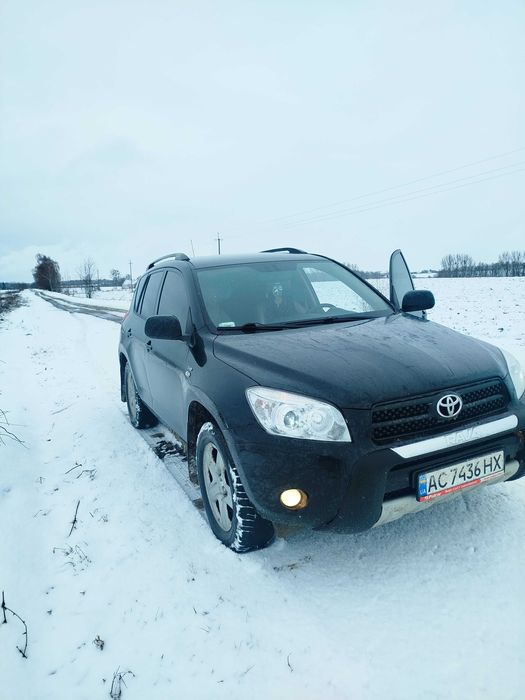 Продам тойота рав 4