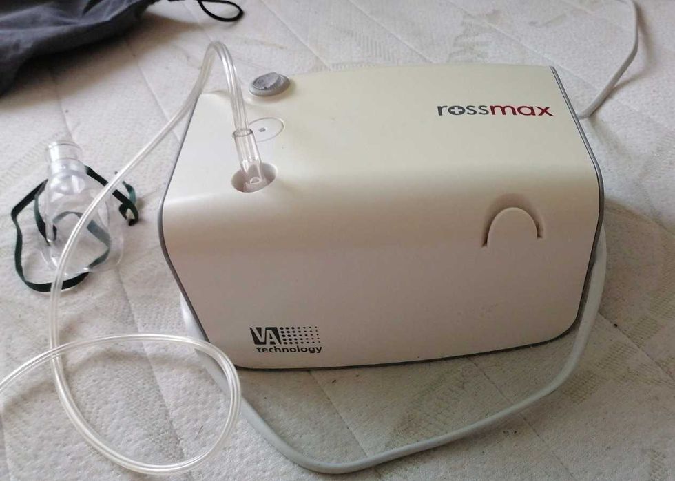 Інгалятор Ингалятор Небулайзер компрессорный Rossmax NB100