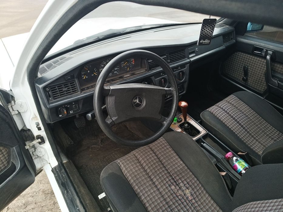 Mercedes 190 2,0 газ бензин