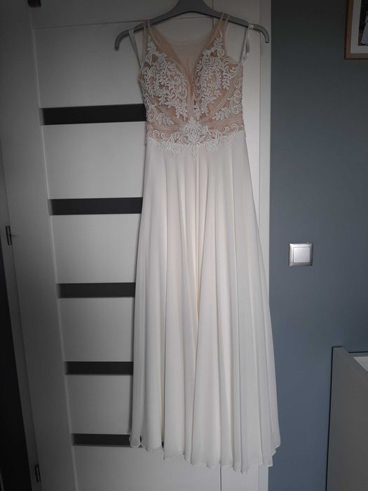 Suknia/ sukienka ślubna