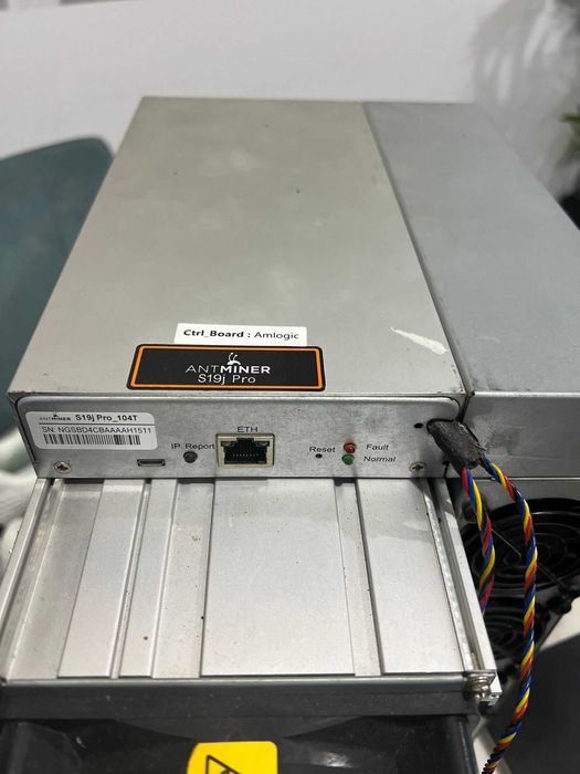 Antminer S19j Pro 104 TH/s (Usado) + Cabo Schuko 2-em-1 GRÁTIS!