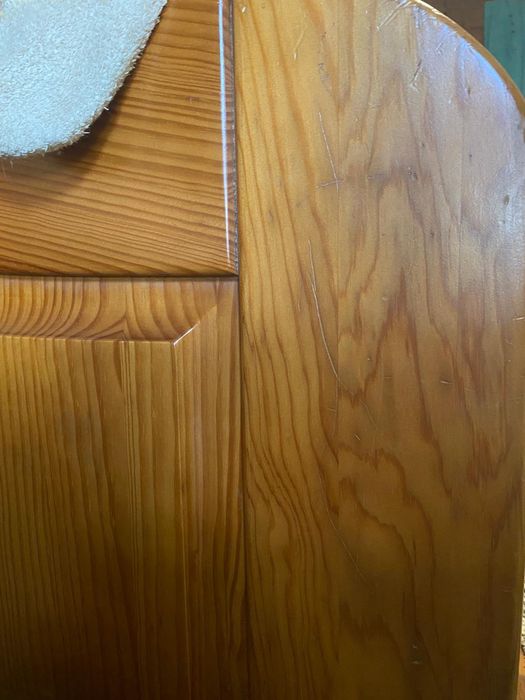 Dupla cama em madeira maciça de pinho tratado com gaveta extensível e colchões