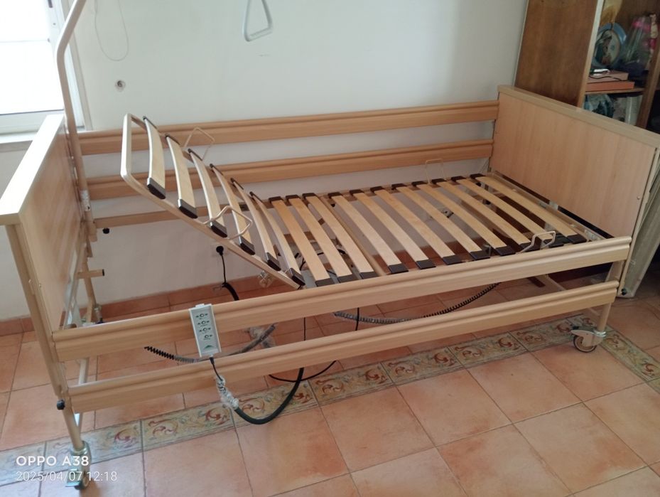Cama elétrica articulada óptimas condições