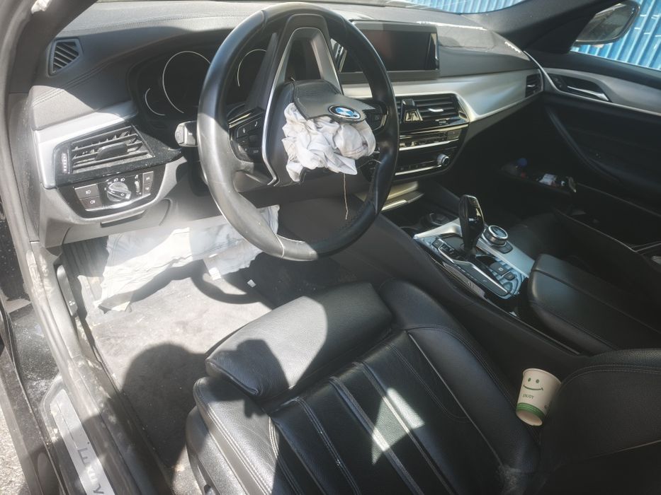 BMW 520d 2017   acidentado