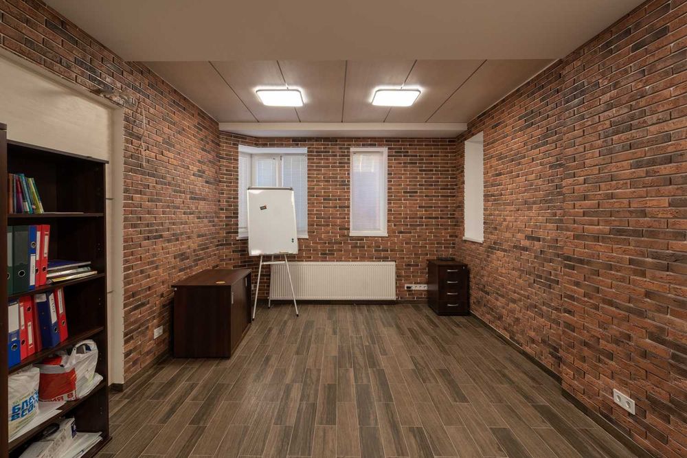 Продажа • Готовый офис по цене ниже 1000$ /м² • Приморский Зоопарковая