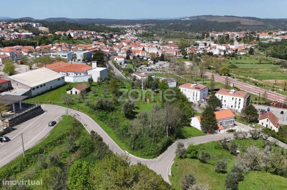 Plot of Land Measuring 1100 m² in Arganil