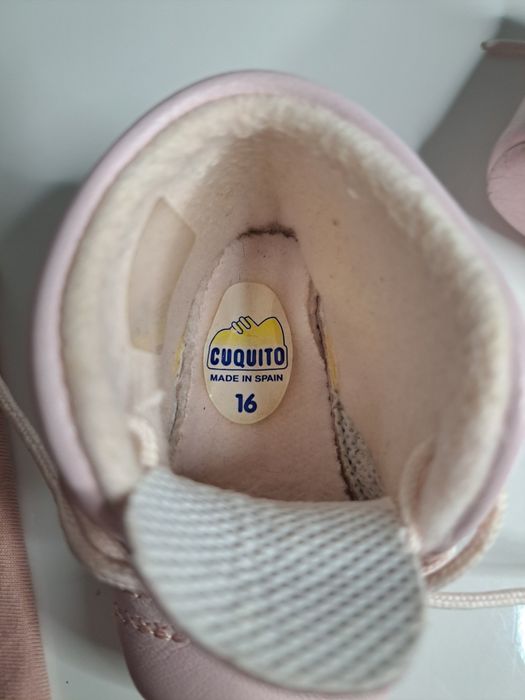 4 pares de Sapatos e botas para bebé,  em pele macia