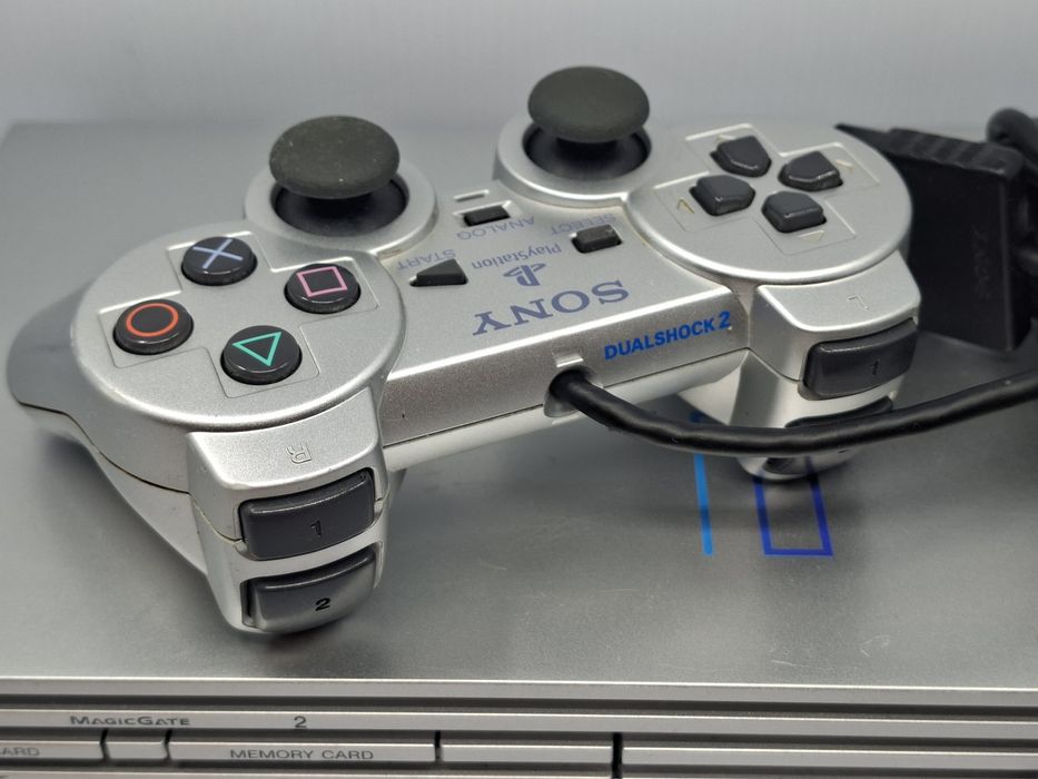 Konsola PS2 srebrna PlayStation 2 fat