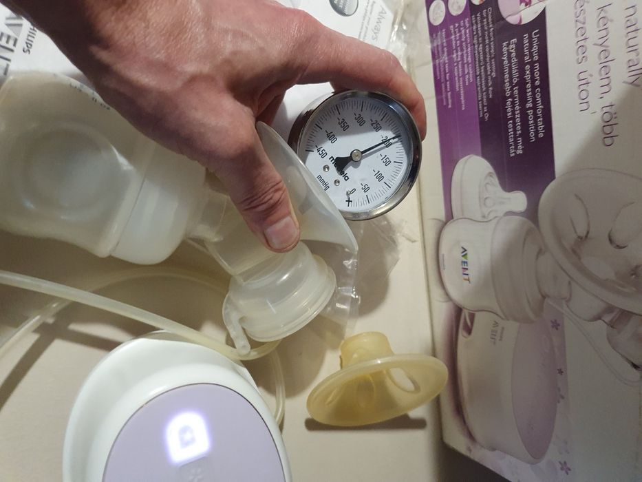 Електричний молоковідсмоктувач Philips Avent Natural