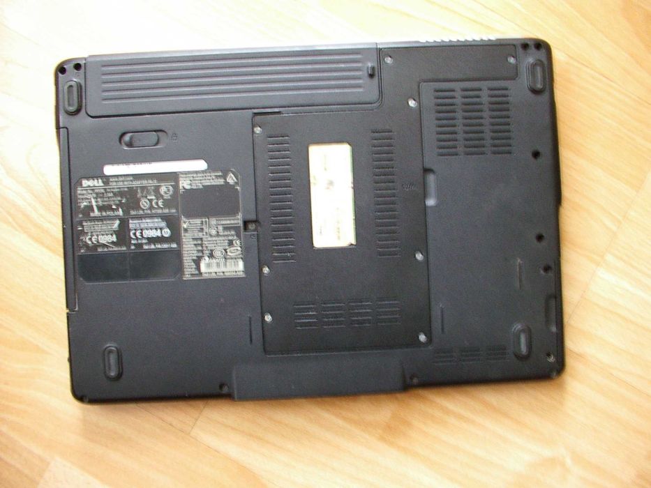 Laptop DELL model PP29 L