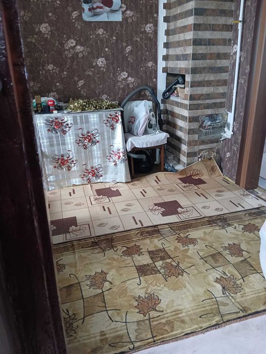 Продам будинок з меблями в місті мена