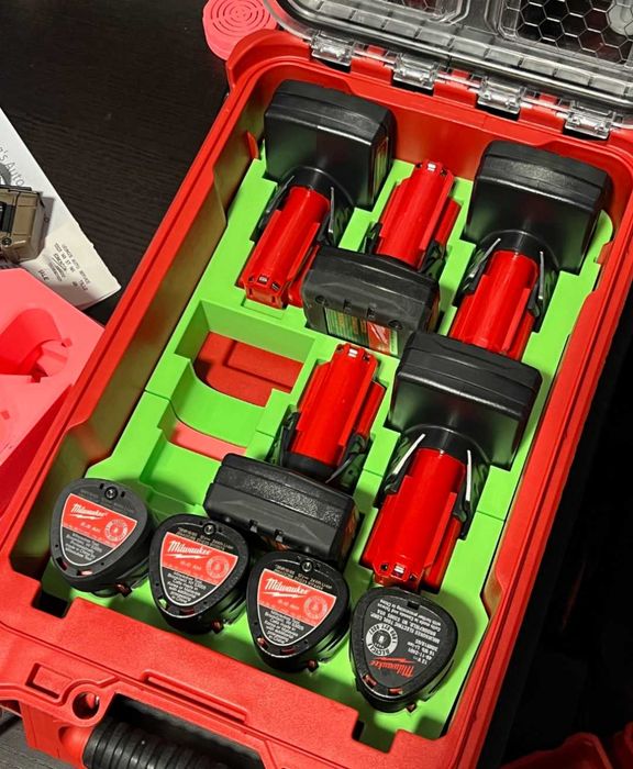 MILWAUKEE PACKOUT M12 organizer baterii Baterie Milwaukee M12 CP XC