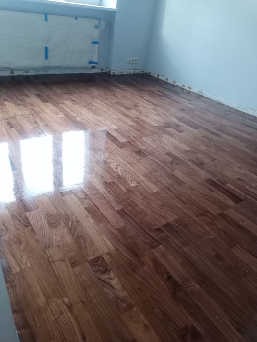 Cyklinowanie podłóg drewnianych lakierowanie szpachlowanie podłóg