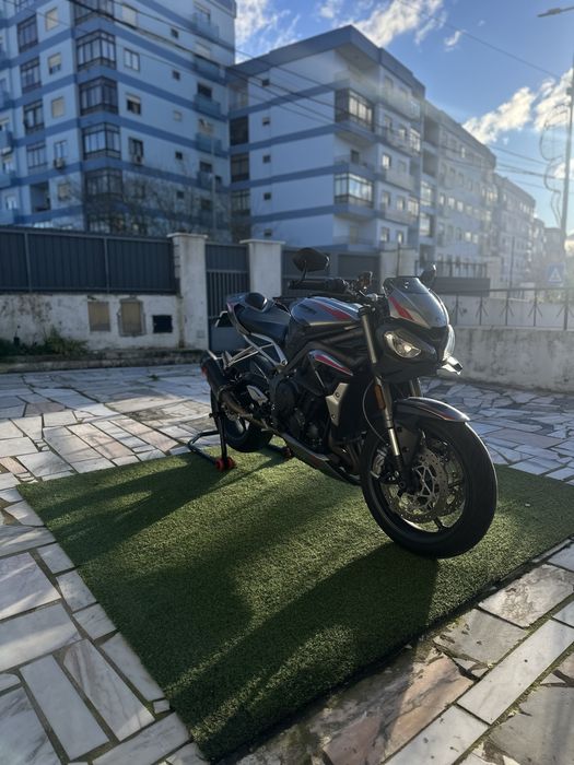 Triumph street triple 765 rs