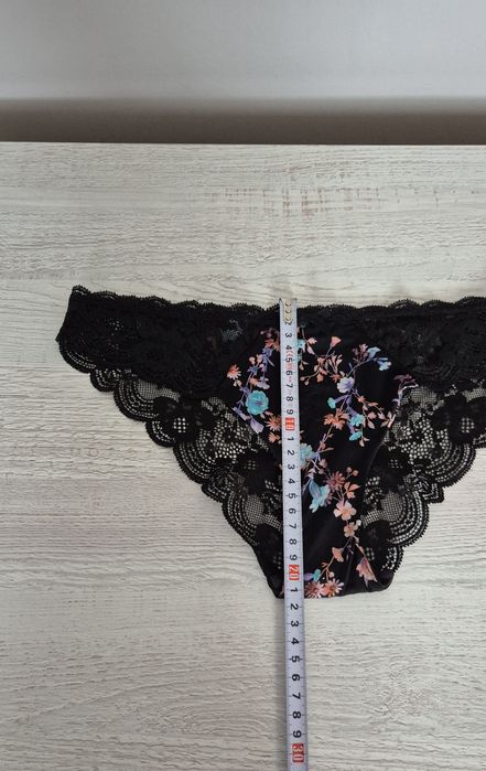Majtki Victoria's Secret rozmiar s/m