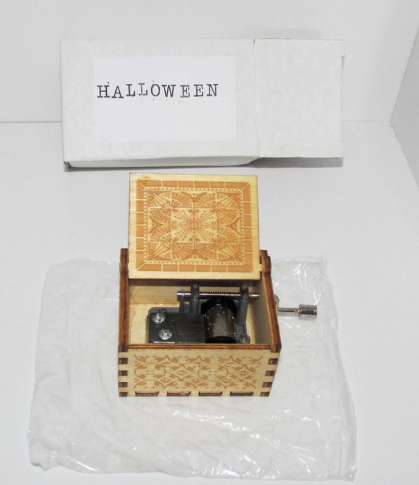 Caixa de musica "Halloween"