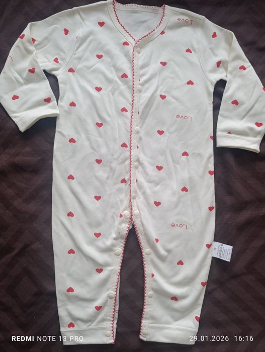 Чоловічок новий  бавовняний на дівчинку 74