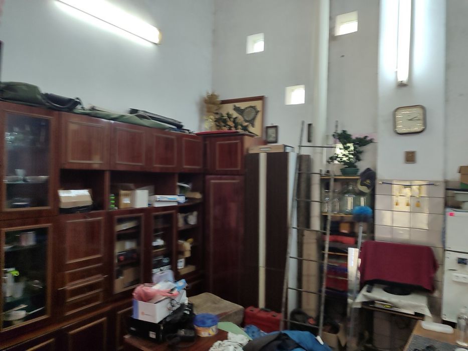 Продаж великого гаража в межах міста Шептицький