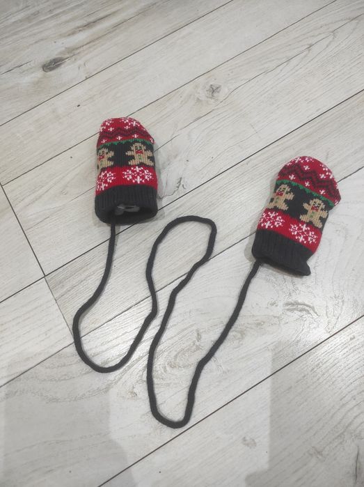 Dziecięce rękawiczki na sznurku uniwersalne