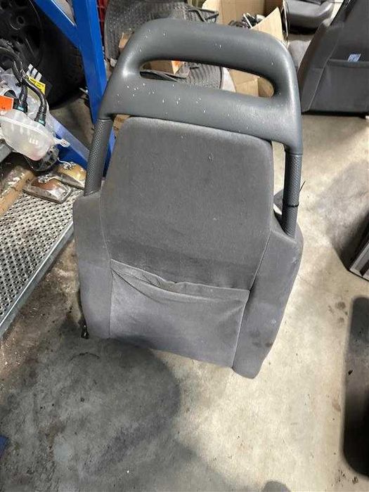 Land Rover Discovery 3 Portas bancos dianteiros Cinzento