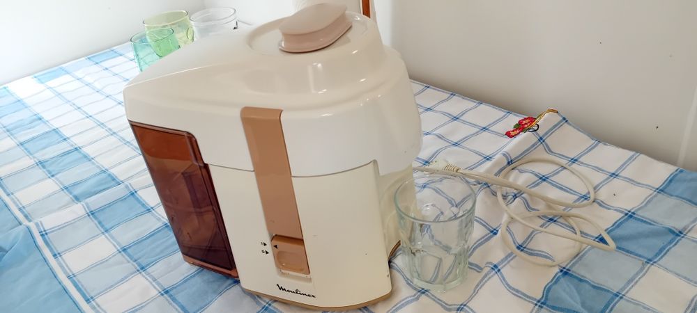 Maquina de sumos Moulinex