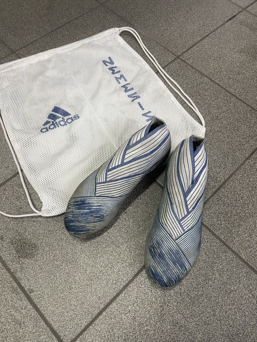 Chuteiras adidas nemeziz