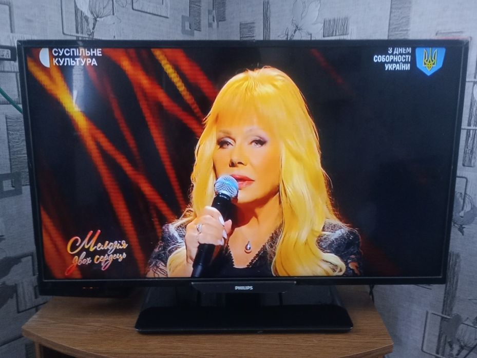 Продам телевизор Pĥilips, 32дюйма, Full HD, 100 гц.