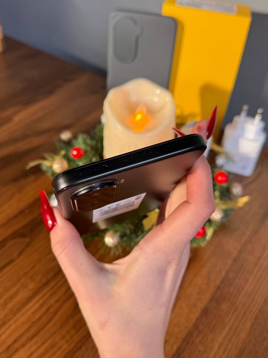 Новый телефон на 128 Гб полный комплект