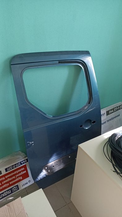 Двері праві пасажирські Citroen Berlingo b9