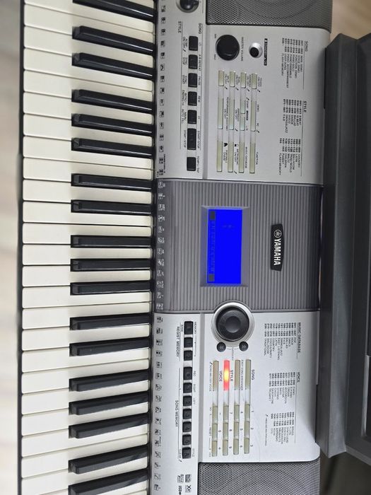 Синтезатор Yamaha E403 с подставкойй