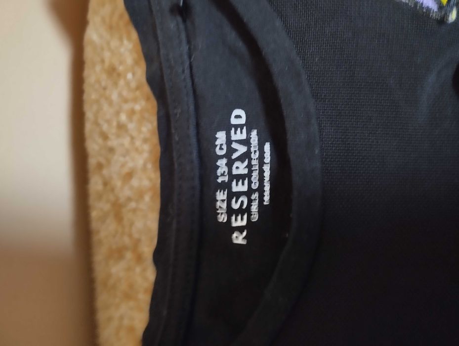 Нарядна блуза на дівчину